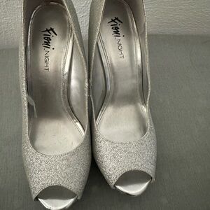 FIONI Clothing Silver Peep-Toe Heels